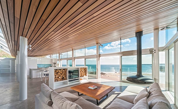 Hunter Douglas