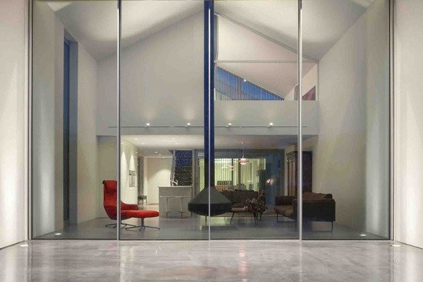 Ultra-Slim Profiles